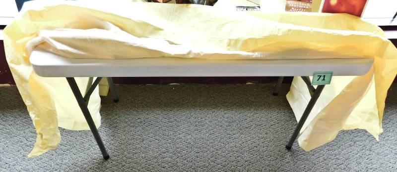white lifetime table folding legs