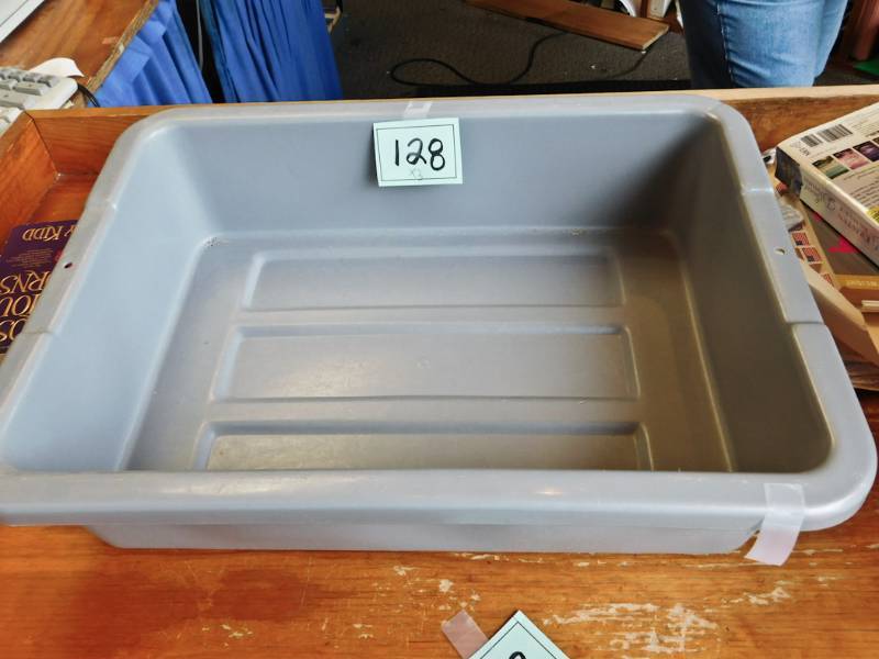 3 grey heavy duty plastic trays