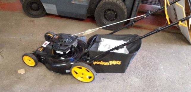 Poulan Pro 3-in-1 High-Wheel Self-Propelled Mower