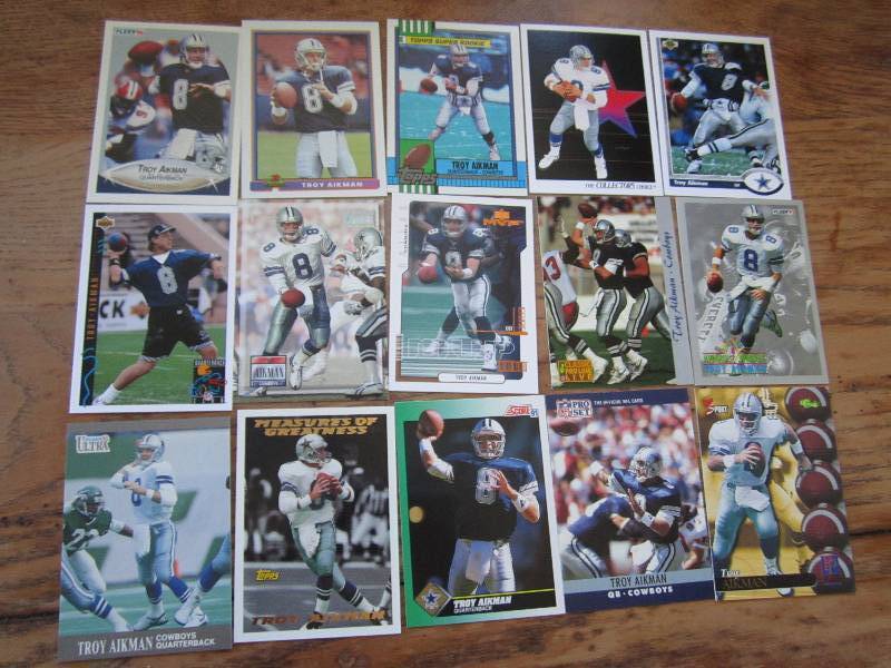 lot 9 image: 15 Tory Aikman cards...