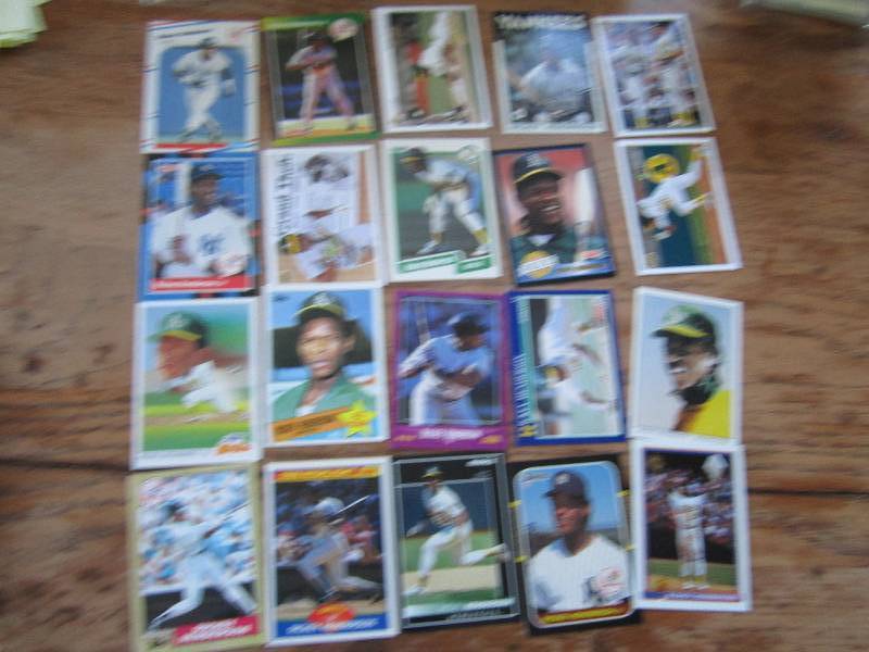 lot 18 image: 20 Rickey Henderson cards...