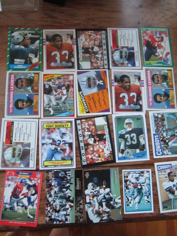 lot 38 image: 11 hockey rookie cards...