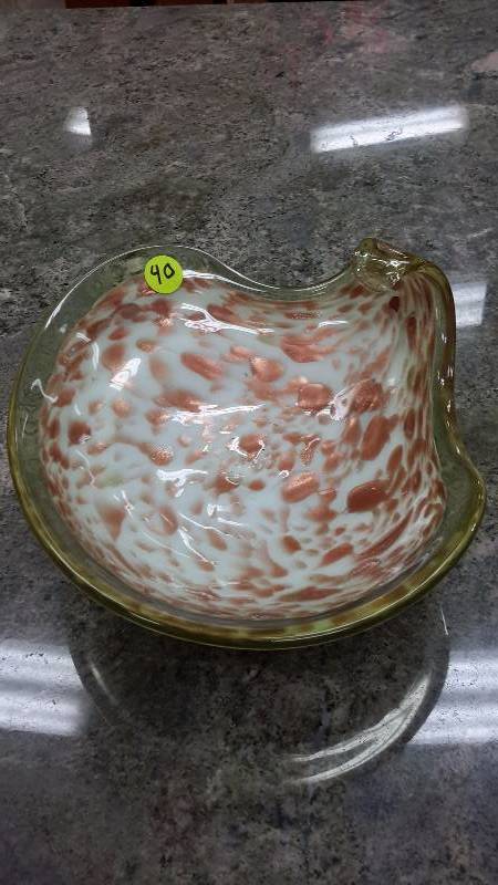 Decorative glass plate