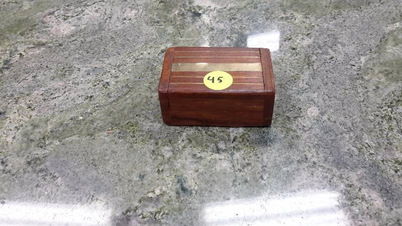 Dollhouse box