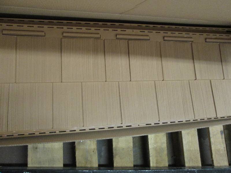 lot 100 image: ceartinteed siding cedar impressioi...