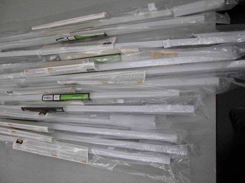 lot 104 image: 13 new aluminum  railing stair pick...