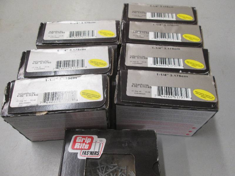 lot 149 image: 8-4oz packages of stainless steel t...