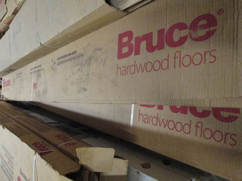 lot 193 image: 2 packages bruce hardwood flooring ...