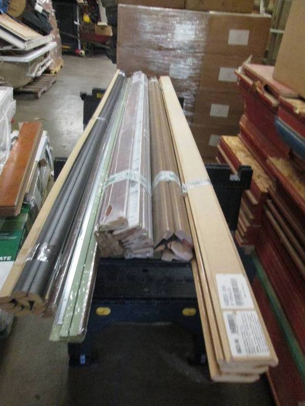 lot 209 image: 4 packages 1 90 crown molding 4 pc...