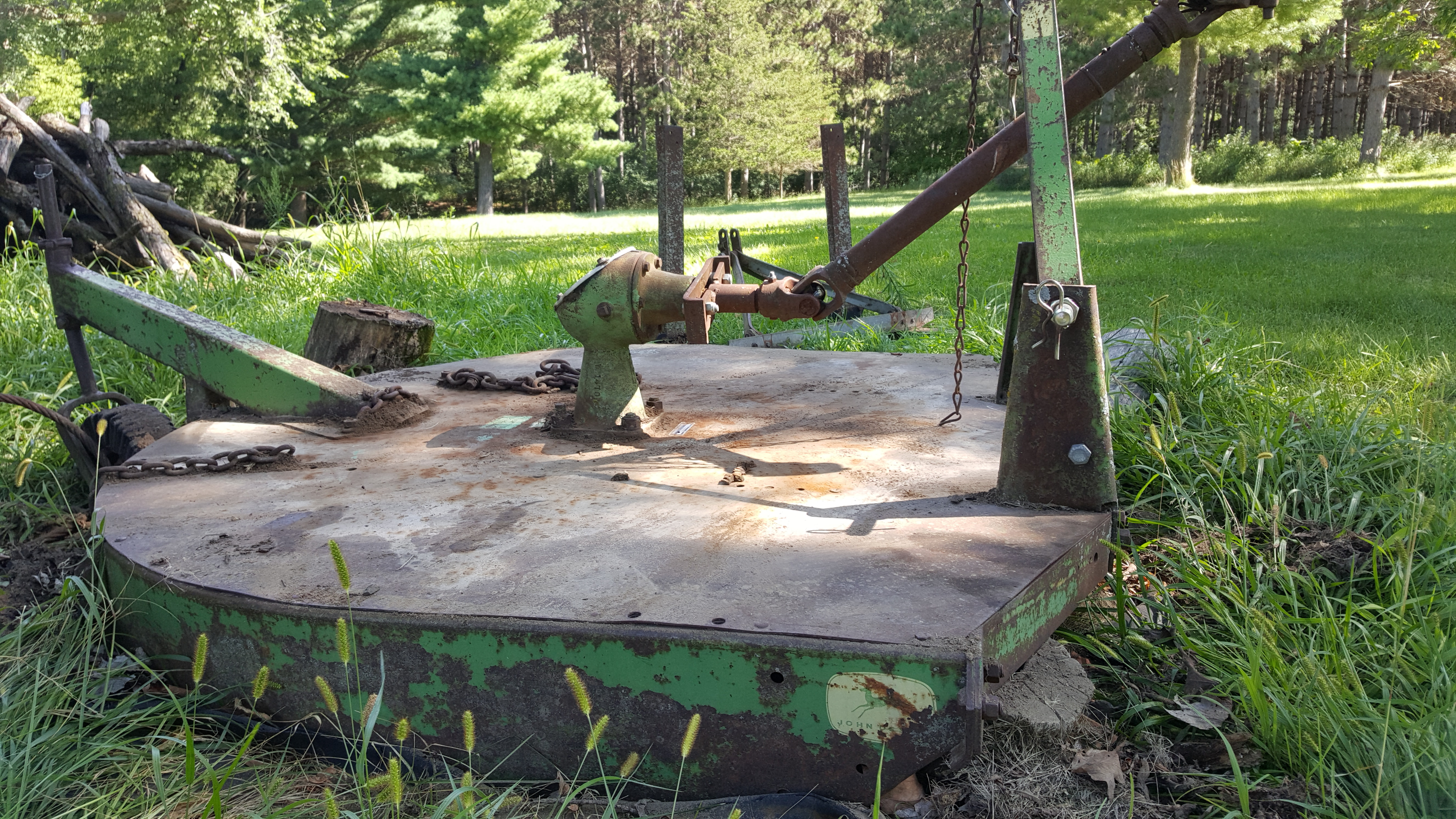 lot 12 image: Brush Hog 5  SN 90002M
