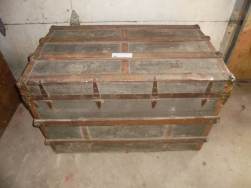 Vintage Trunk, 27x40x24