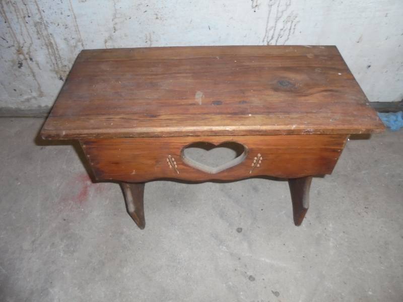 Bench with Hearts, 16x24x11