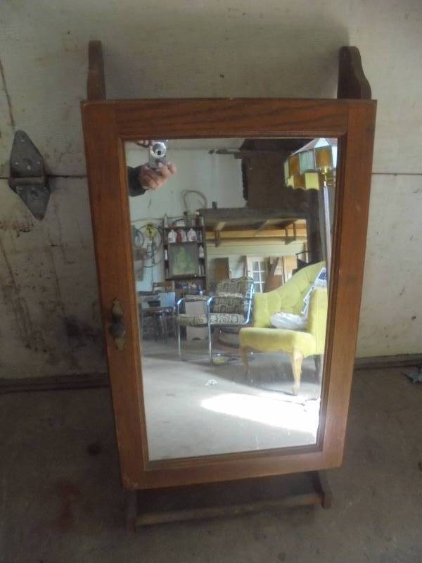 Wood Medicine Cabinet Cabinet wMirror & Towel Rack, 37x18x5