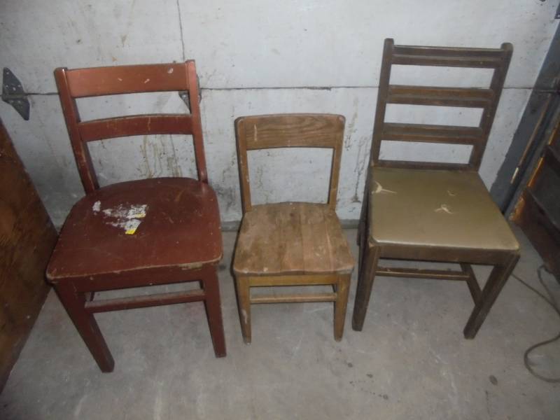 Lot - Wood Chairs
