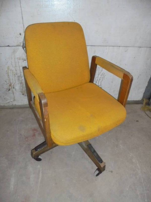 Office Chair - Yellow, 33x21x25
