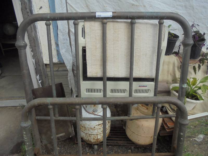 Vintage Metal Headboard & Footboard, Twin