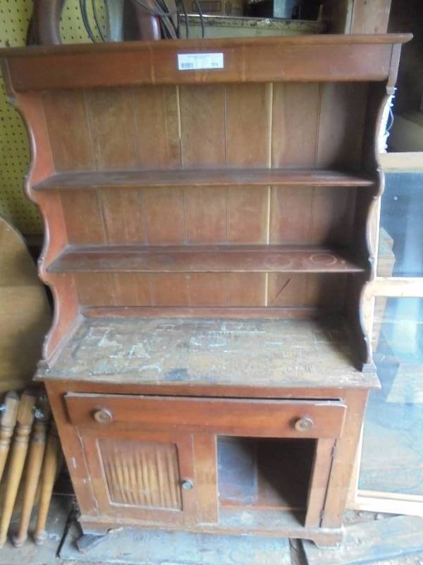 Wood Hutch, 69x42x16