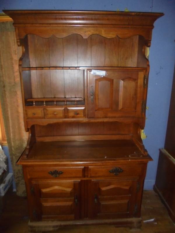 2pc Kitchen Hutch, 44x76x19