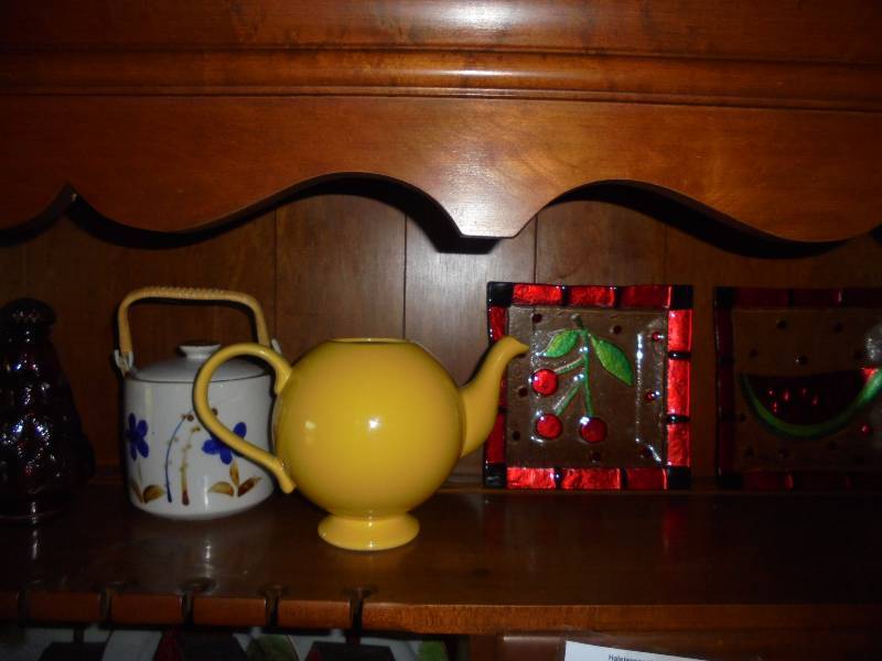 Lot - Teapots, Cherry Plates, Misc