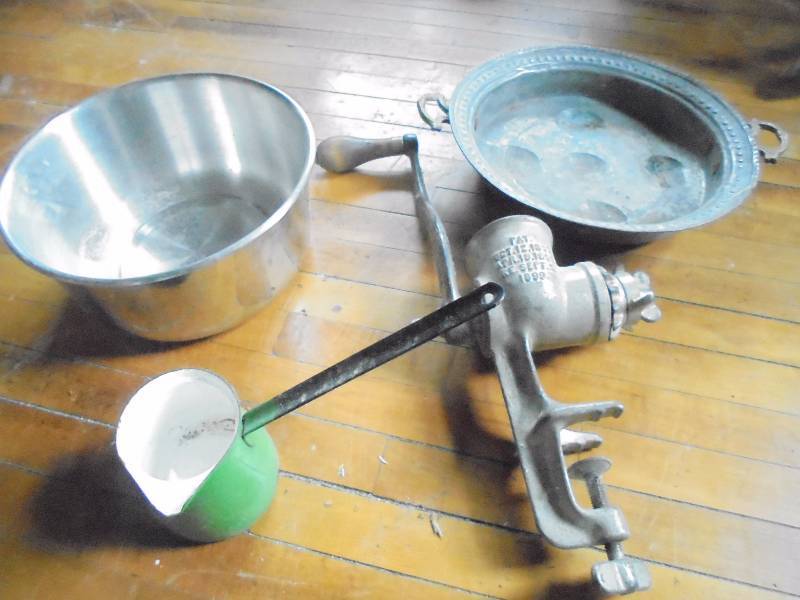 Lot - Universal Grinder, etc