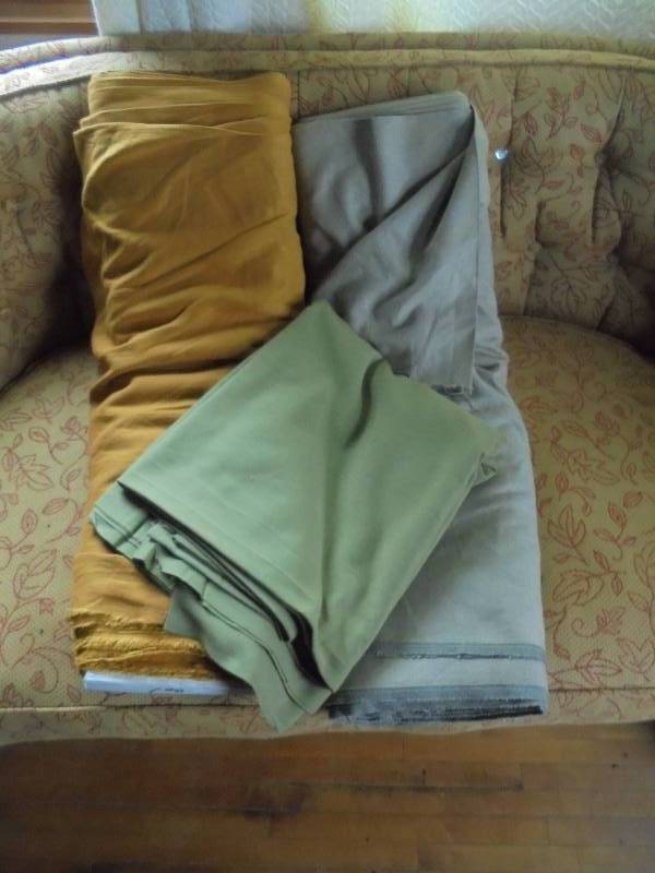 Lot - Fabric (MustardOlive Colored)