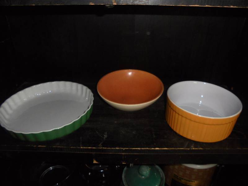 Lot - Misc Serving Dishes (yellow, green, etc)