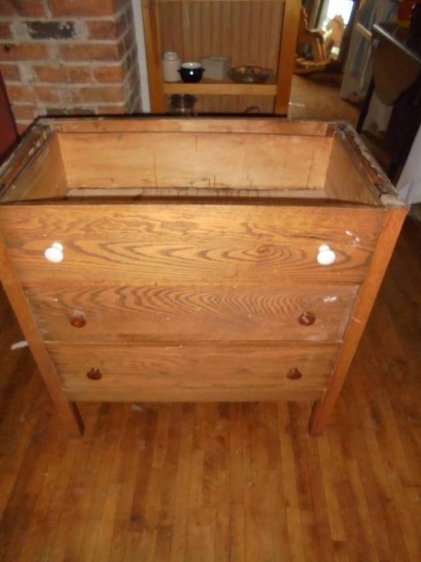 3-Drawer Dresser, no top, 33x31x17
