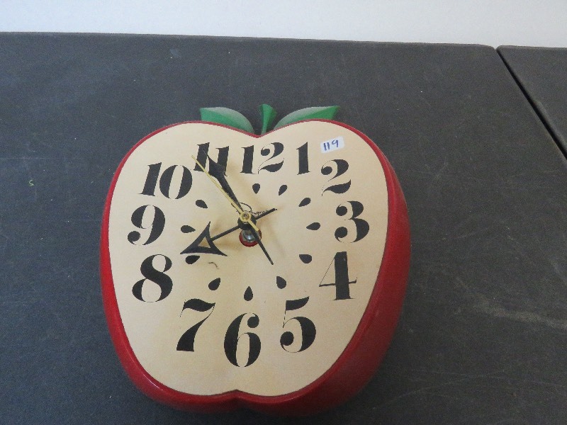 Apple Clock