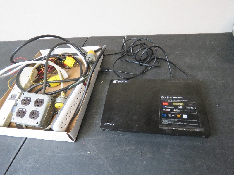 Electronic lot