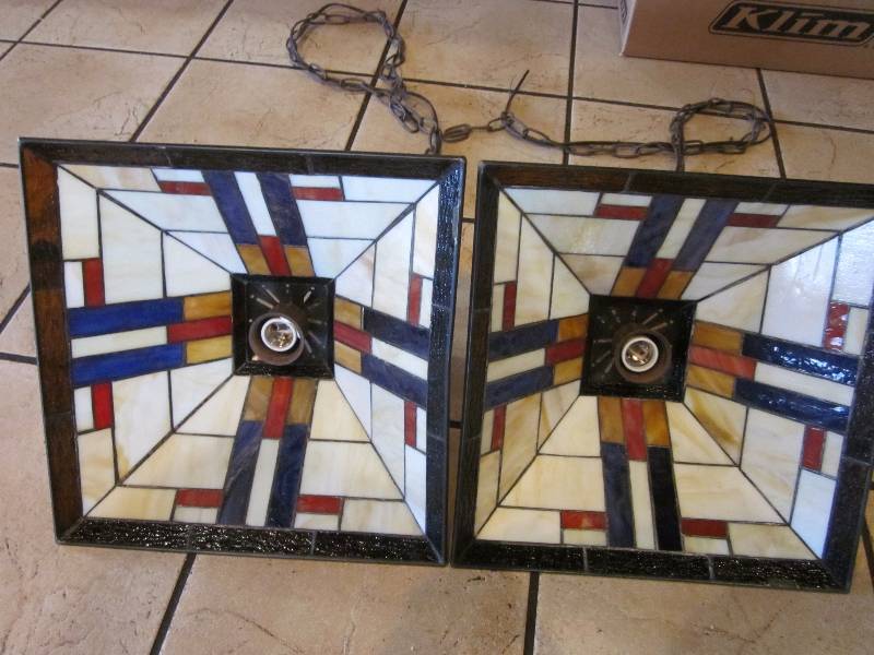 2 Tiffany Light Fixtures