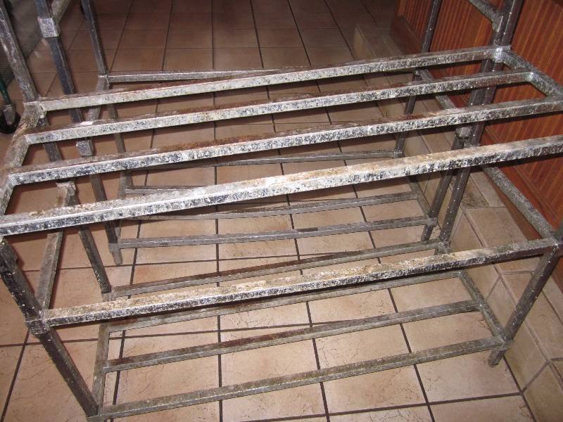 2 Shelf Units