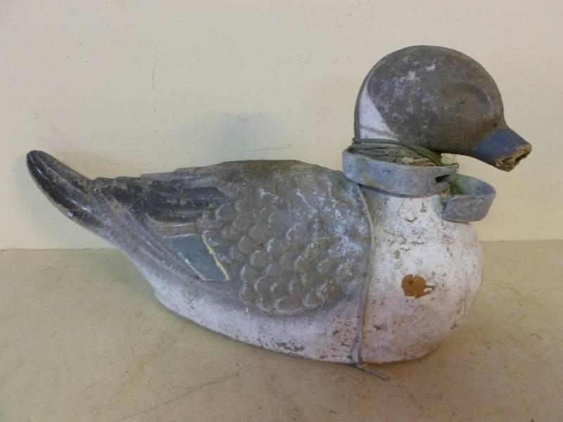 lot 52 image: Vintage Duck Decoy