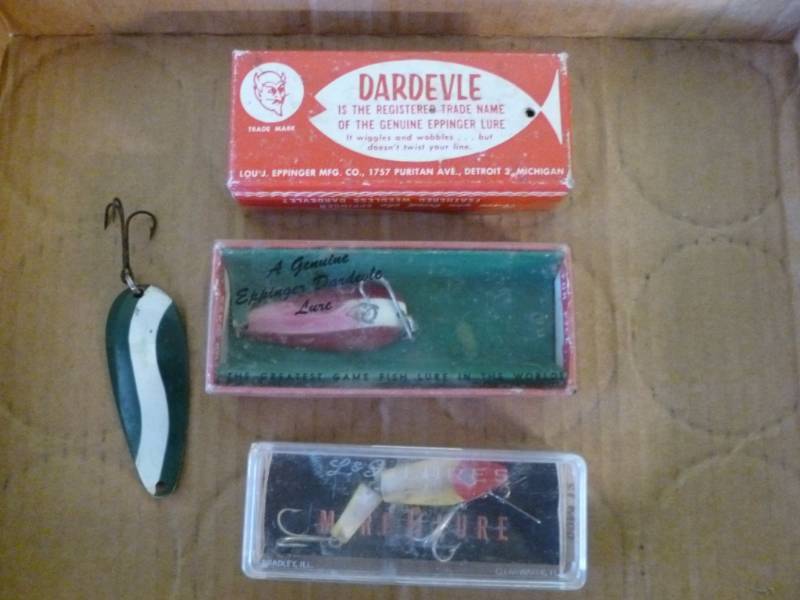 lot 55 image: Vintage Fishing