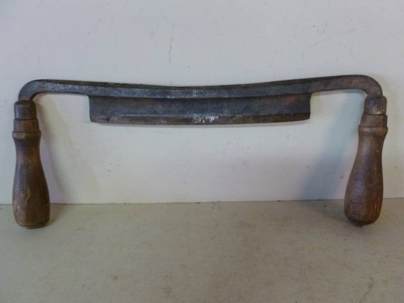 lot 72 image: Antique Draw Knife