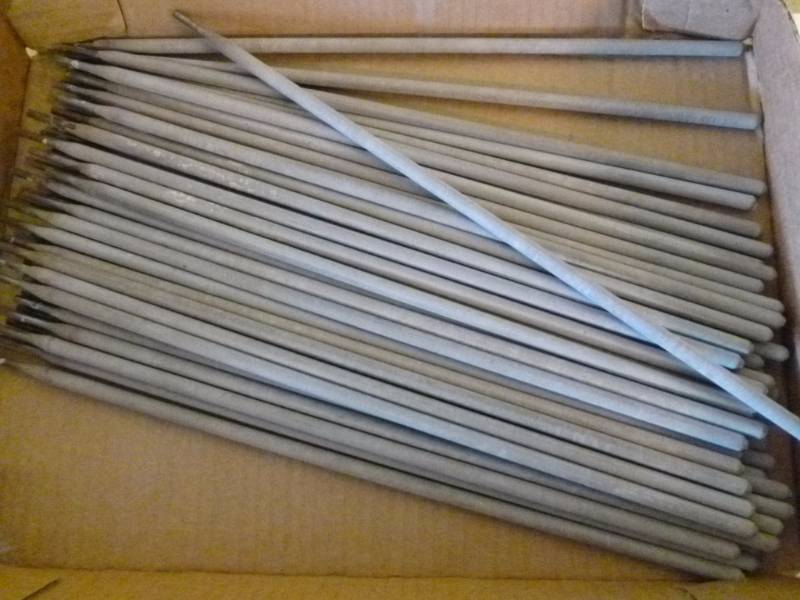 lot 88 image: Welding Rods