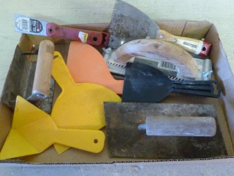 lot 91 image: Mudding Tools