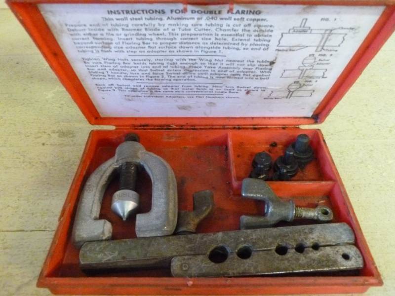 lot 93 image: Flaring Tool Set