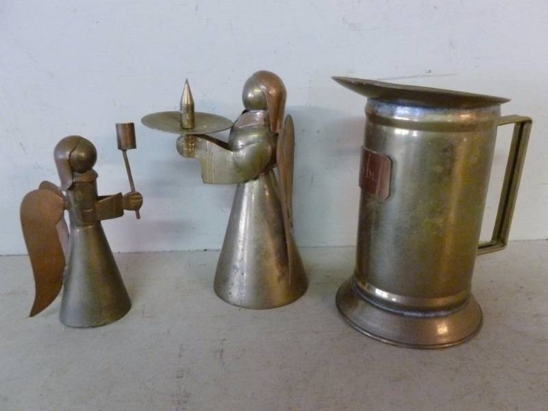 lot 106 image: Brass Figurines