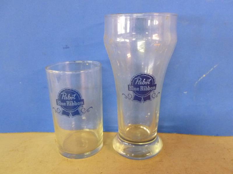 lot 115 image: Beer Glasses