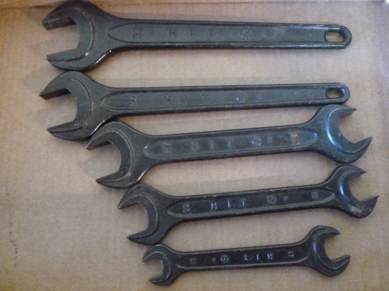 lot 136 image: Tools