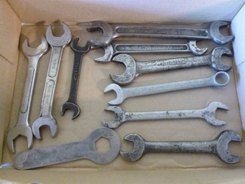 lot 138 image: Tools
