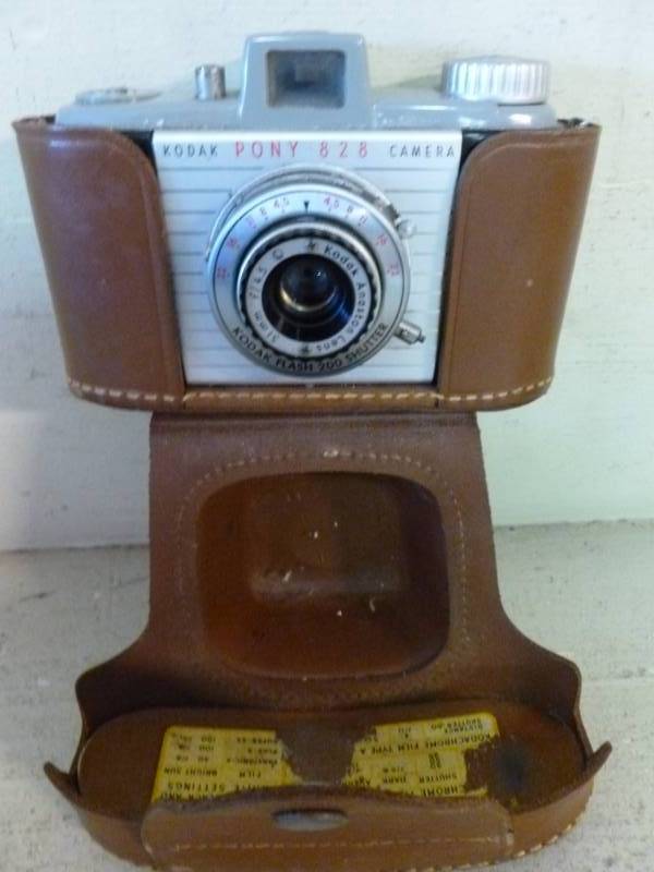 lot 179 image: Vintage Camera