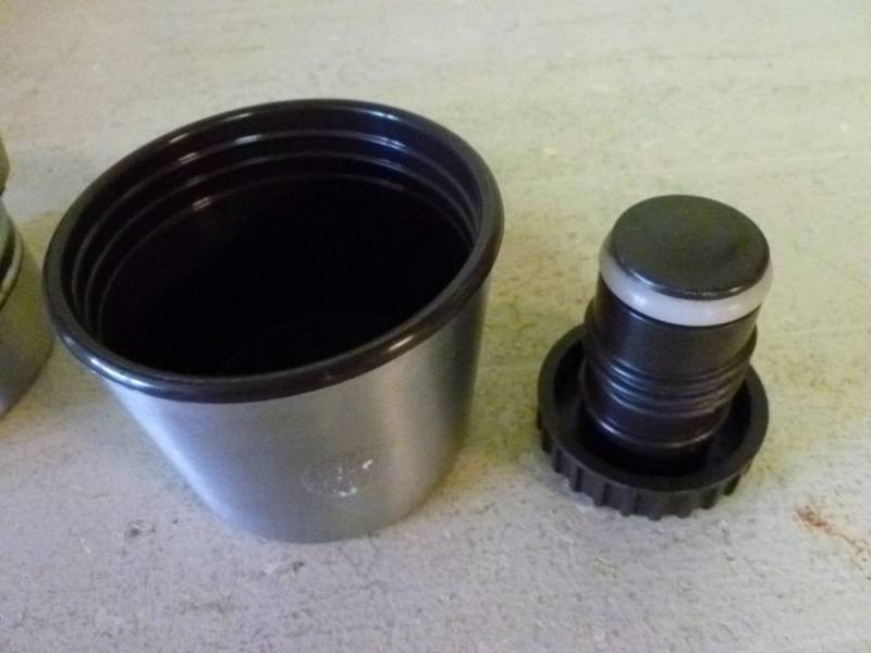 lot 195 image: Thermos