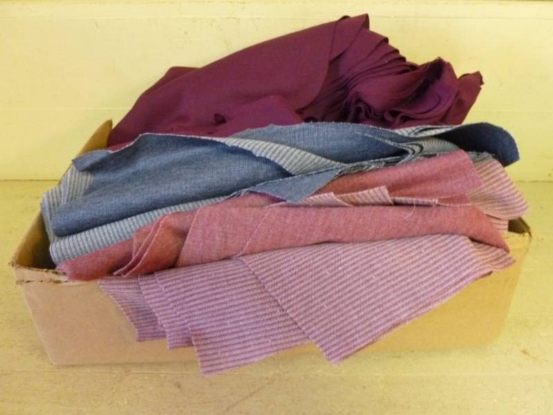 lot 218 image: Fabric