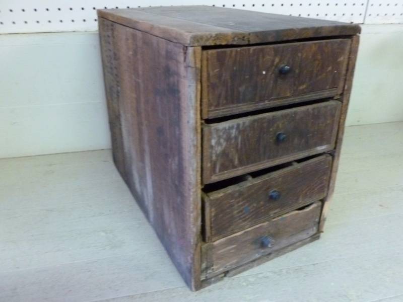 lot 222 image: Vintage Carpenters Cabinet