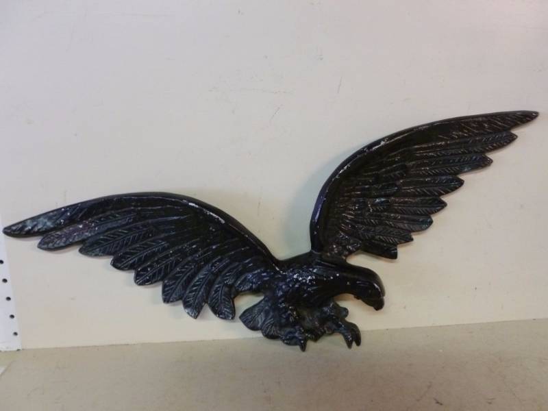 lot 247 image: Eagle Decoration