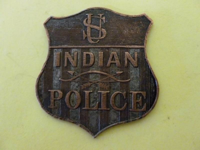 lot 266 image: Badge Plate