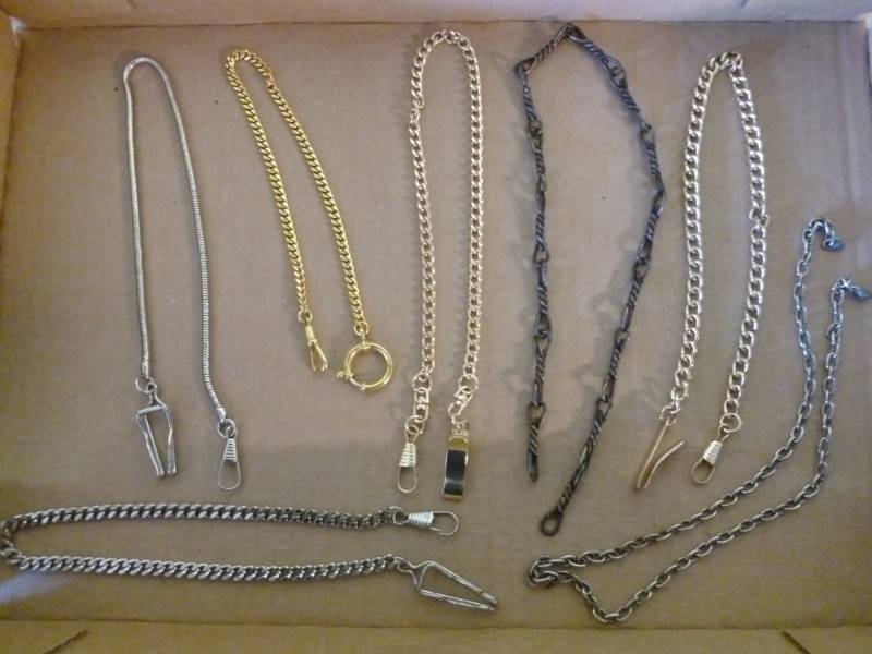 lot 268 image: Jewelry