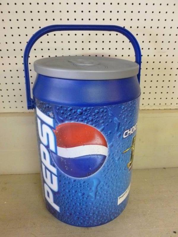 lot 290 image: Pepsi Cooler
