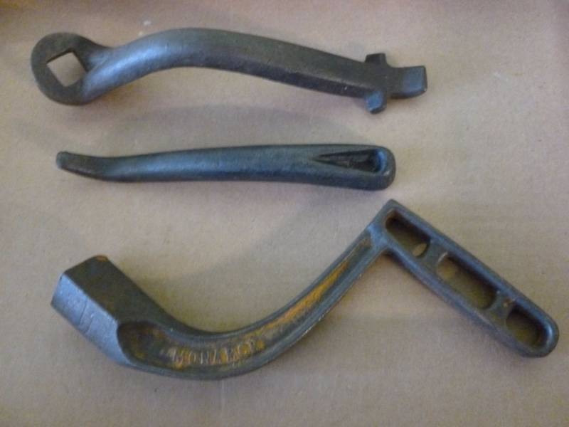 lot 298 image: Antique Handles